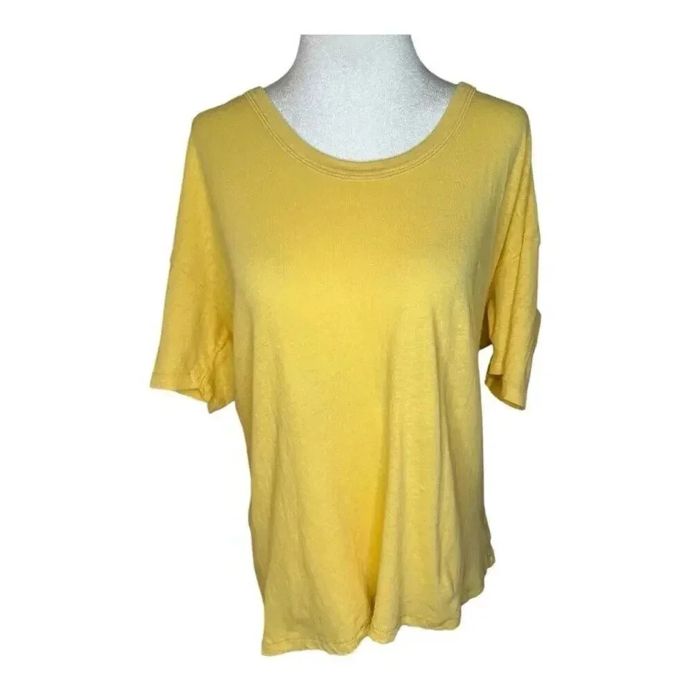 NEW American Eagle Outfitters Women's Oversized Yellow Tee Size Small NWT